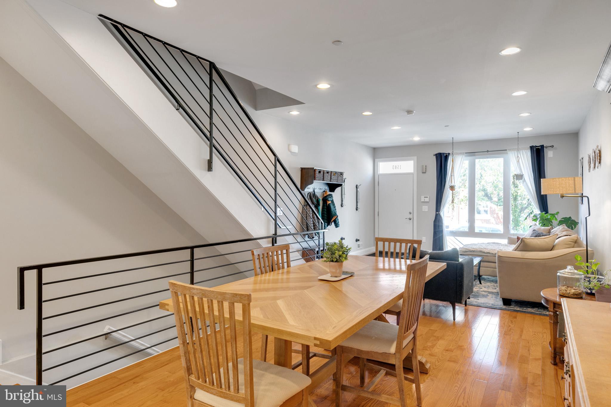 POINT BREEZE - Residential