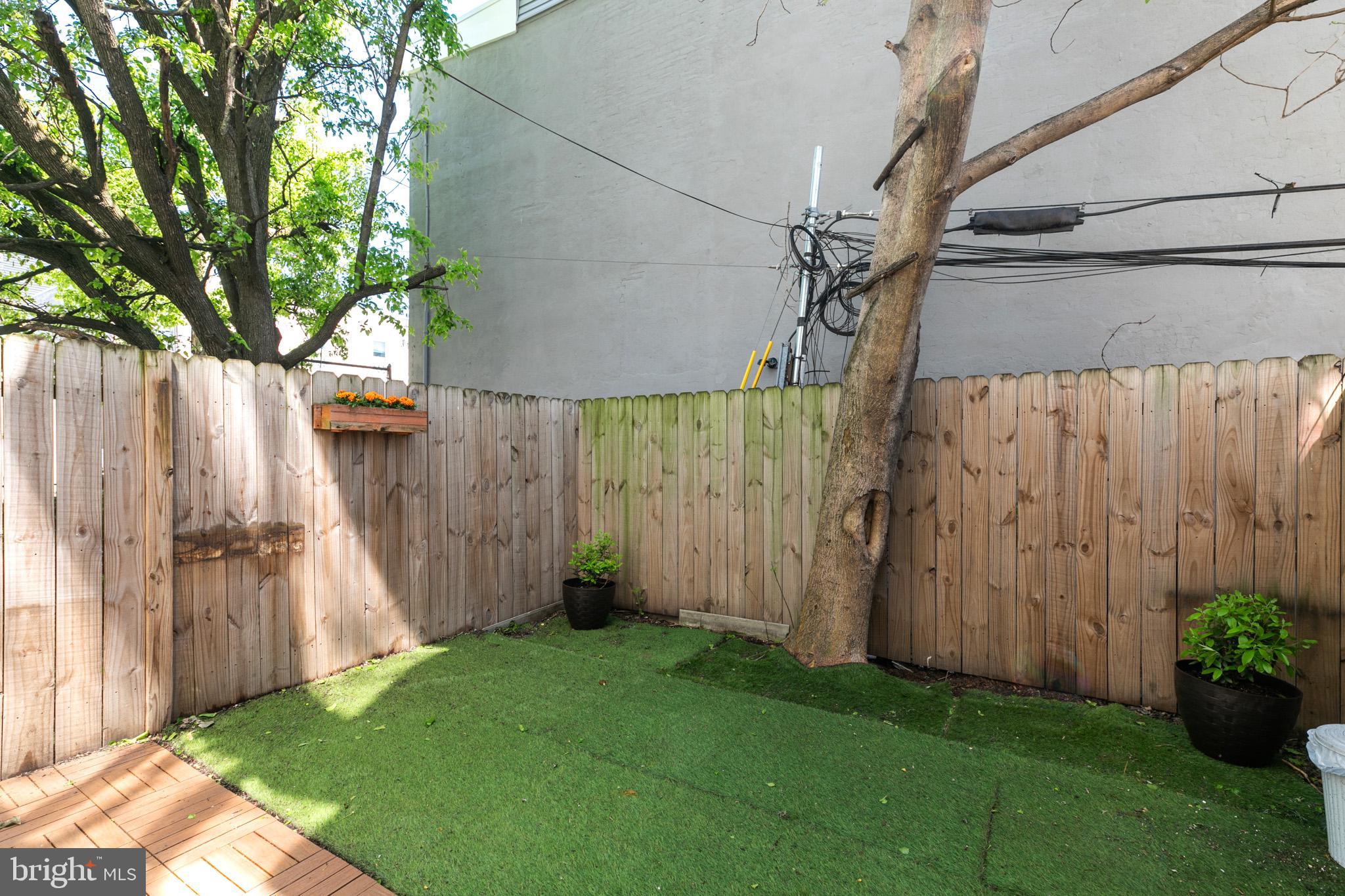 POINT BREEZE - Residential