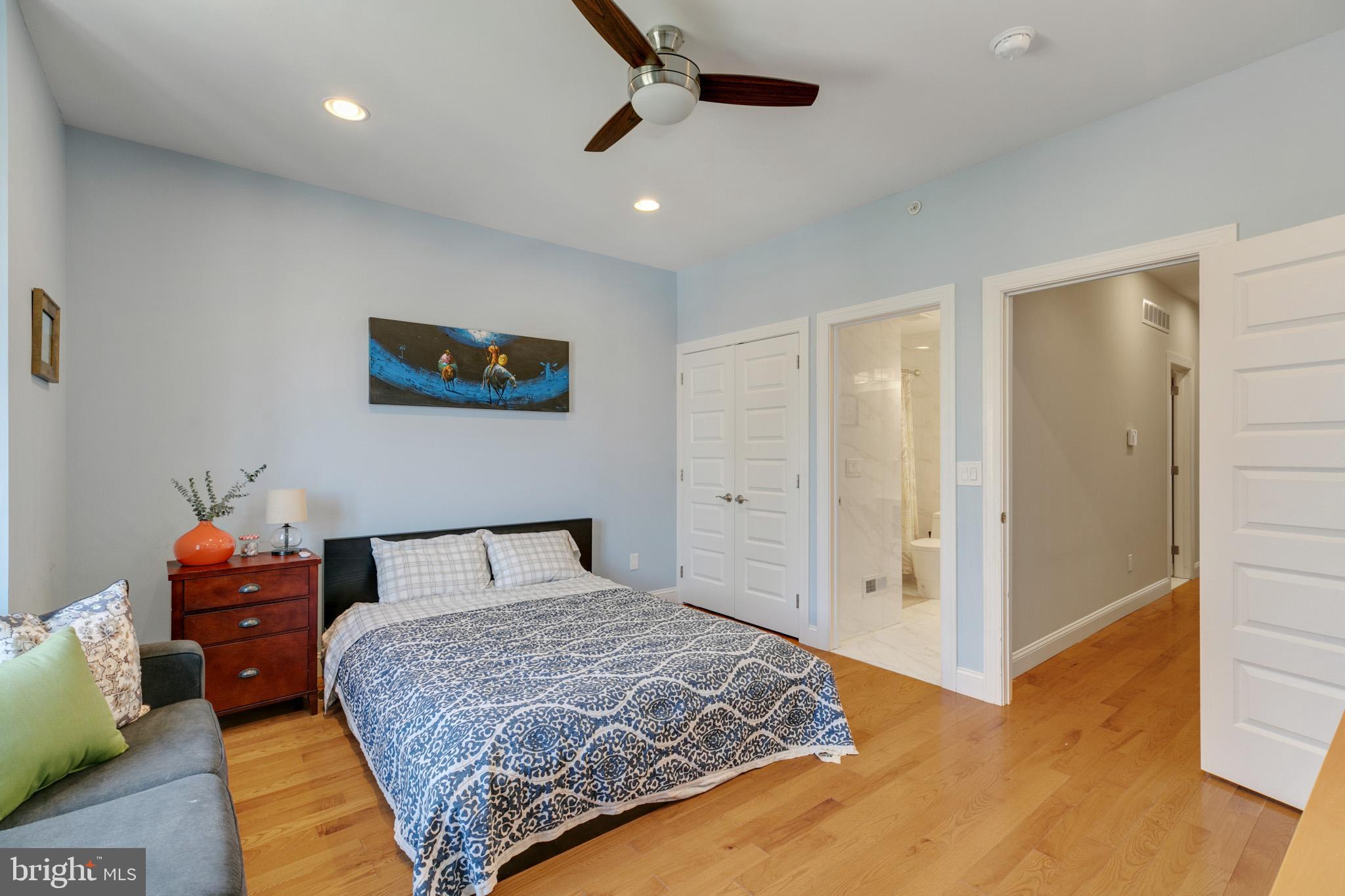 POINT BREEZE - Residential