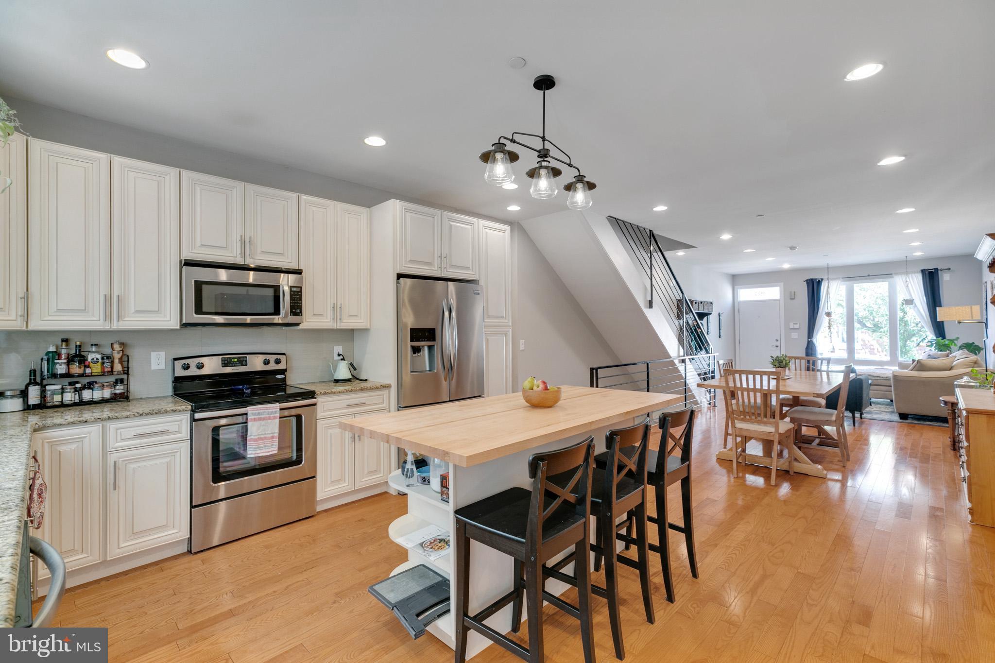 POINT BREEZE - Residential