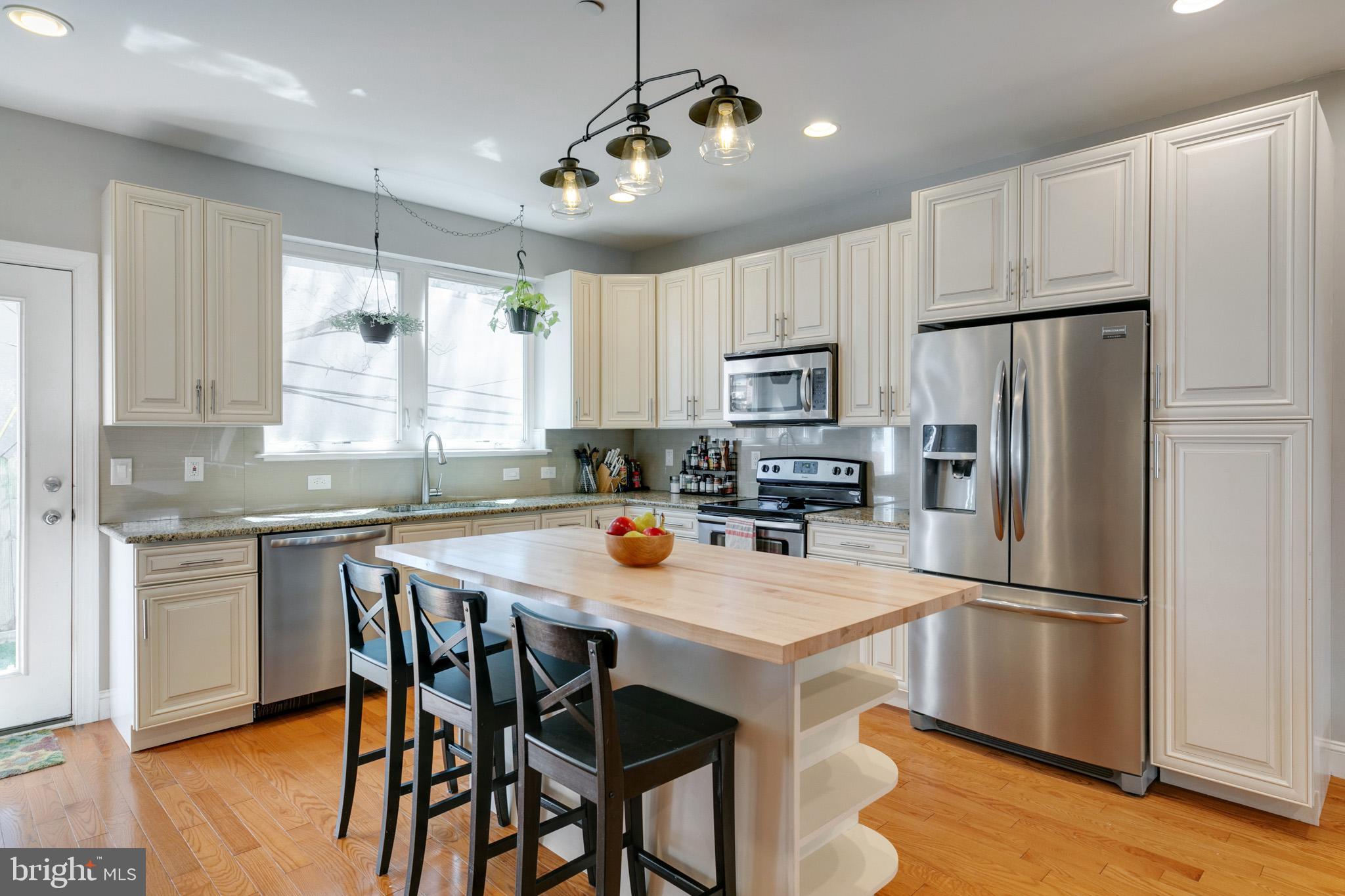 POINT BREEZE - Residential