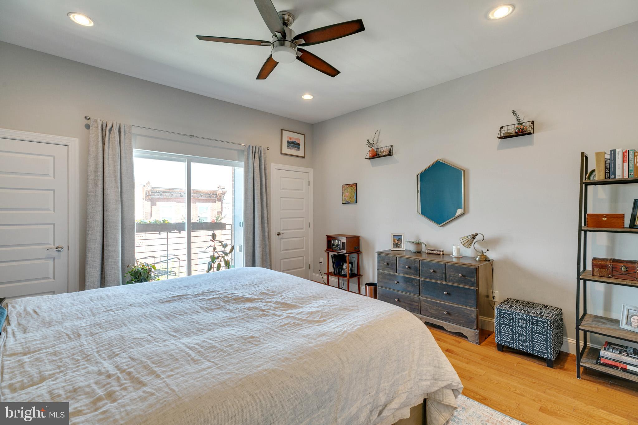 POINT BREEZE - Residential