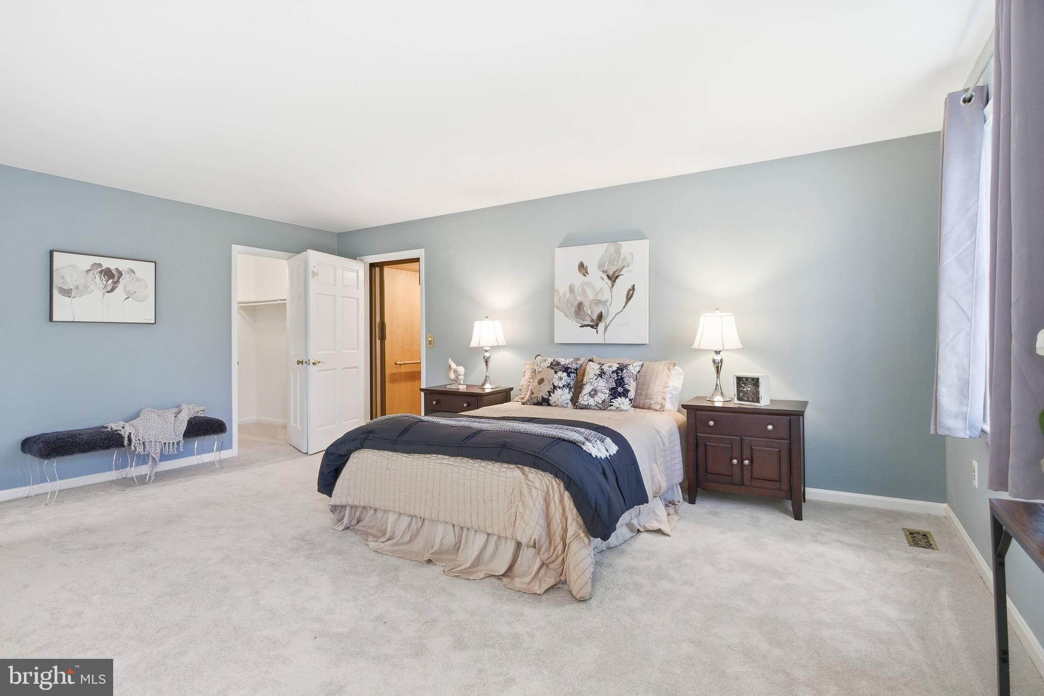 GEORGE MASON FOREST - Residential