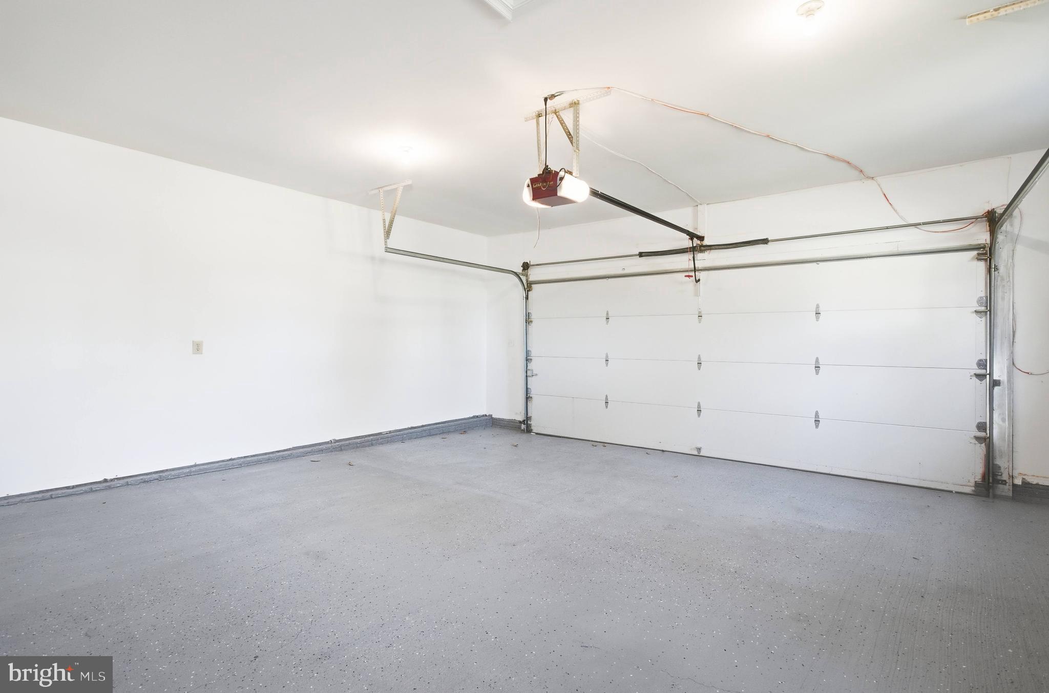 GEORGE MASON FOREST - Residential