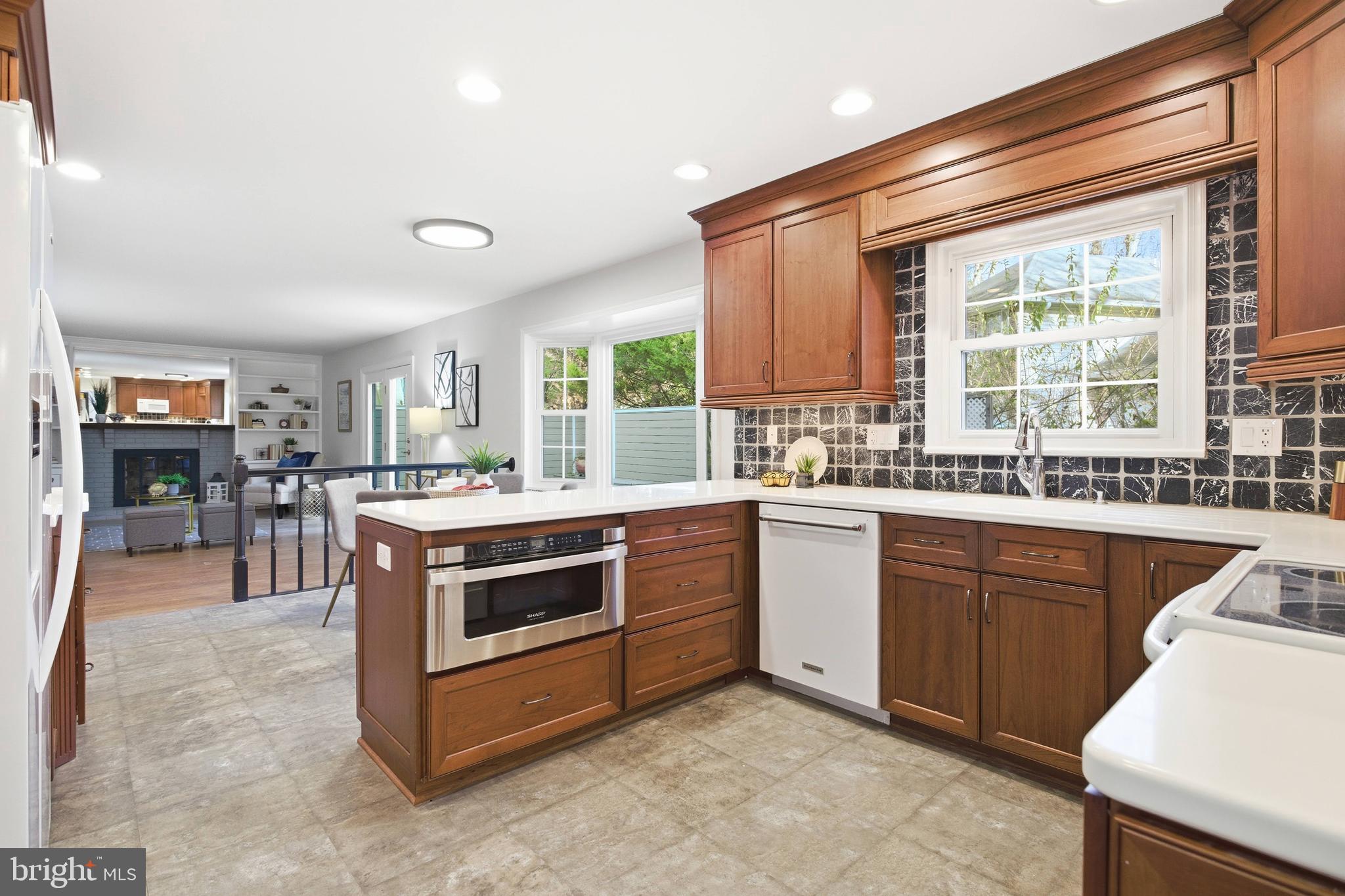 GEORGE MASON FOREST - Residential