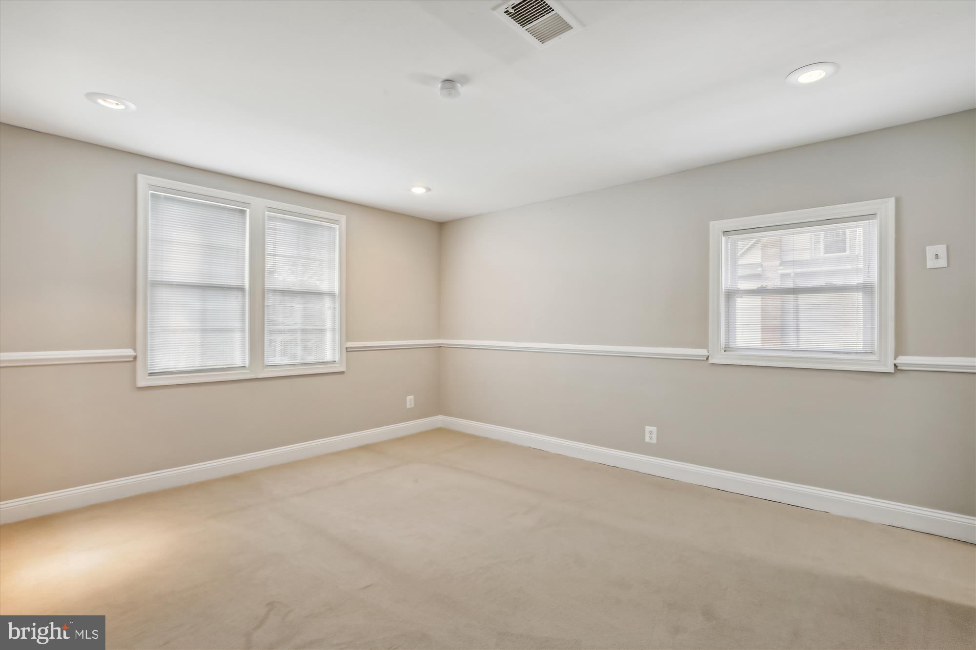 LYON PARK - Residential