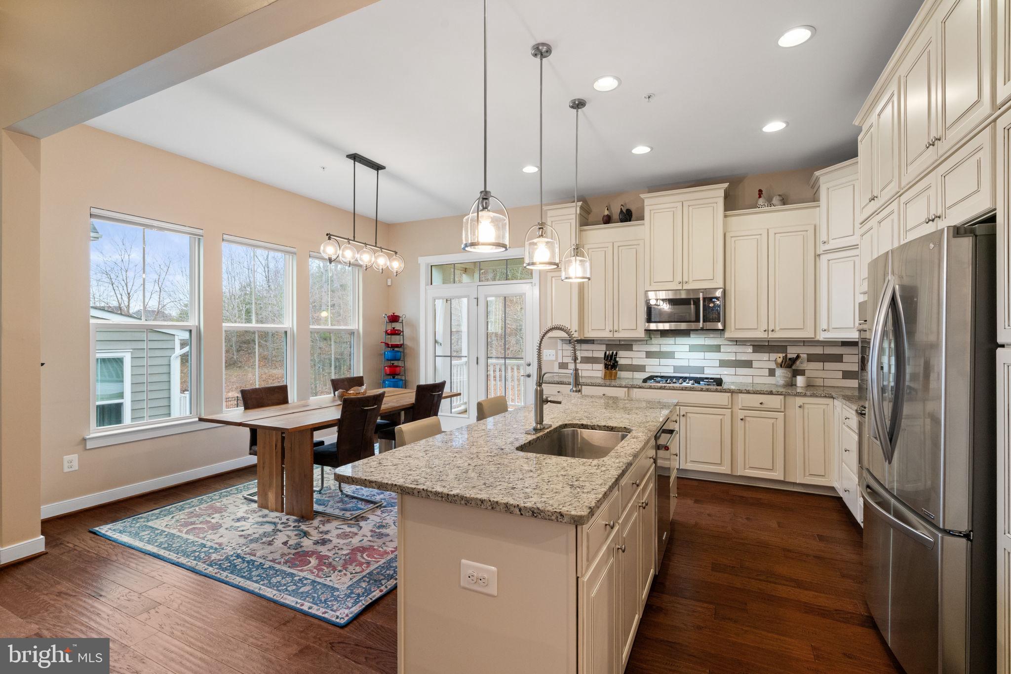 POTOMAC SHORES - Residential