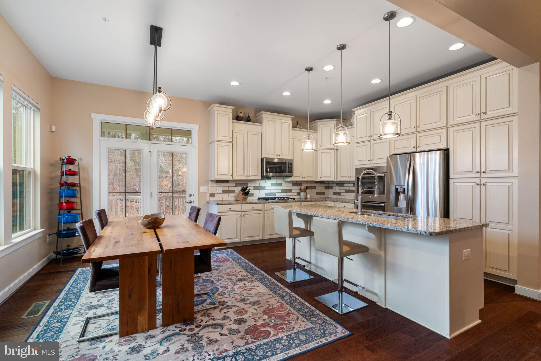 POTOMAC SHORES - Residential