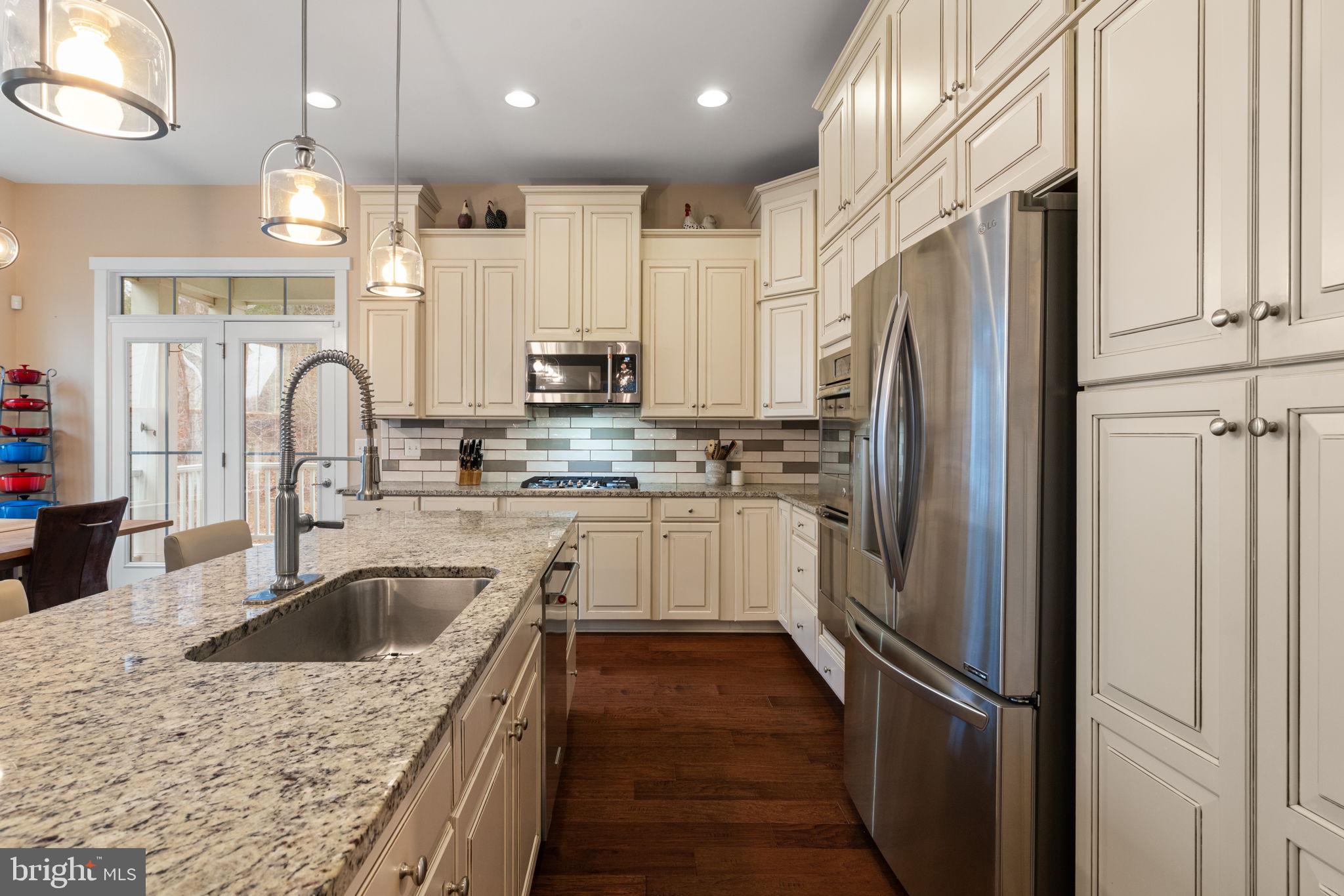 POTOMAC SHORES - Residential