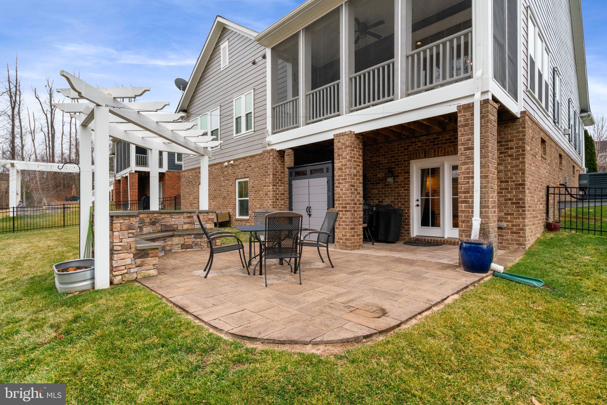 POTOMAC SHORES - Residential