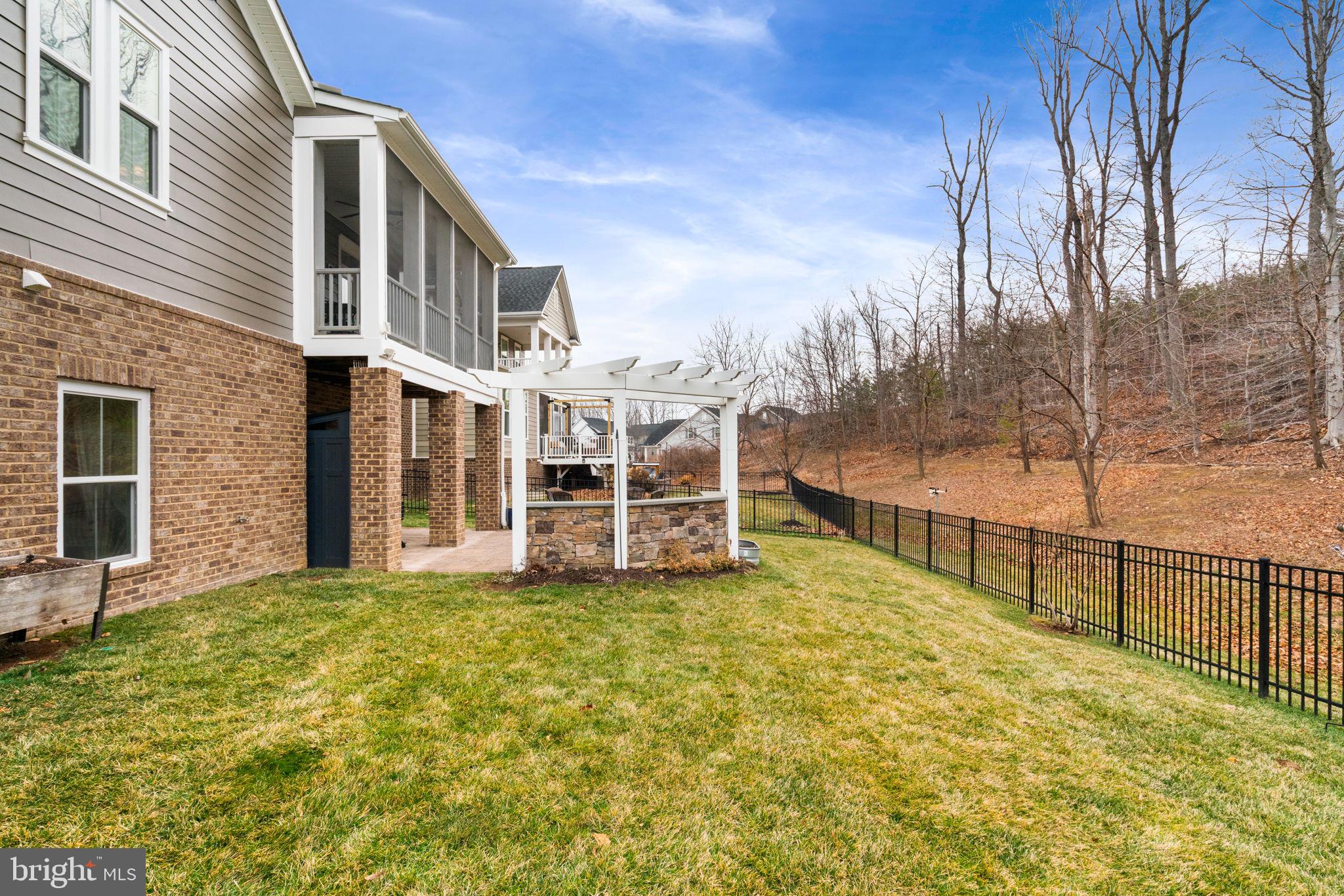 POTOMAC SHORES - Residential