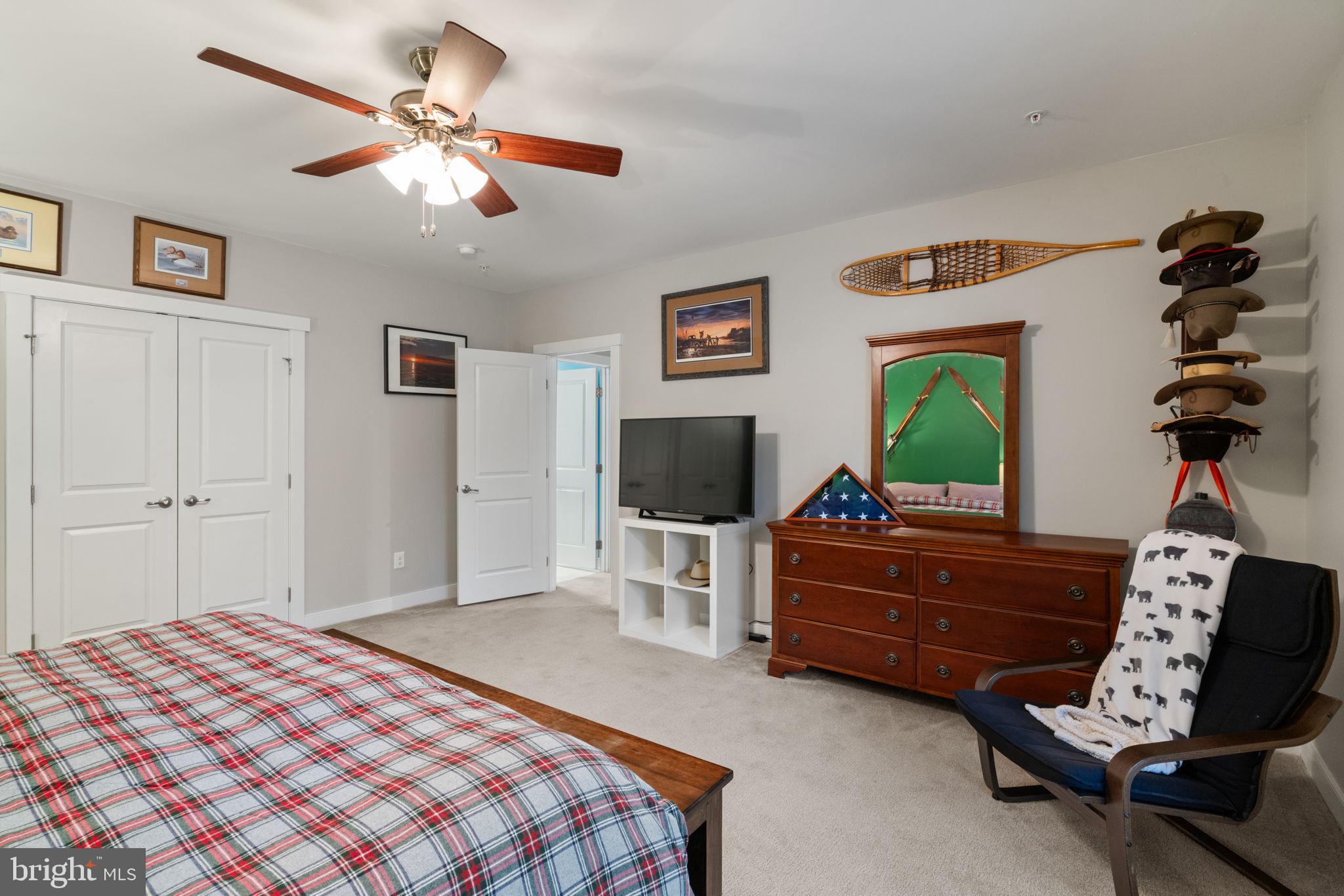 POTOMAC SHORES - Residential