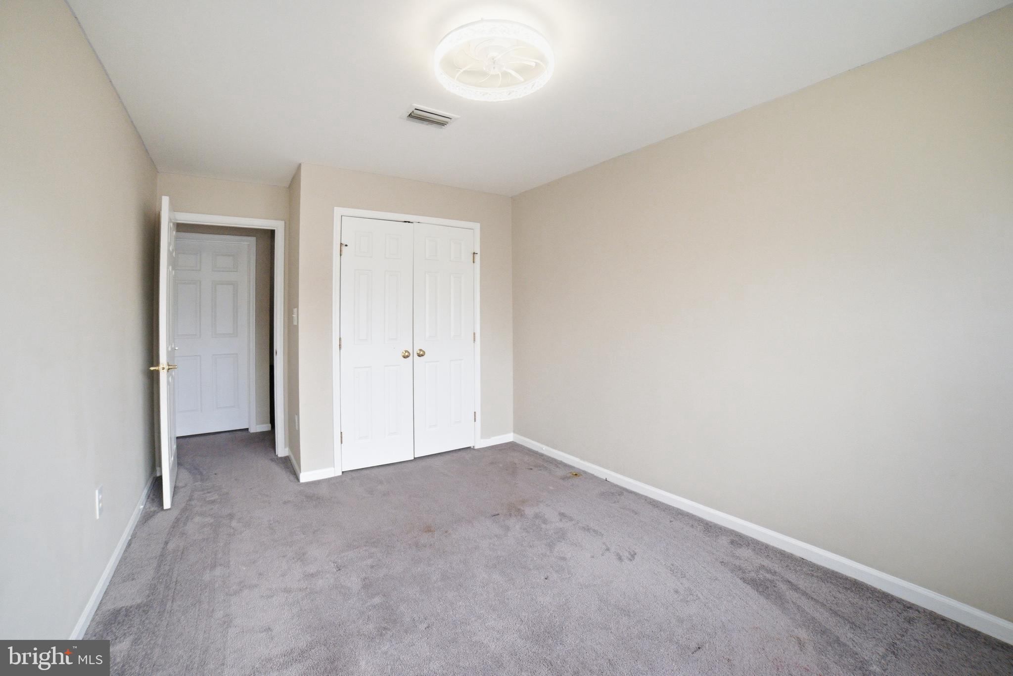 GABLES AT GUNSTON - Residential