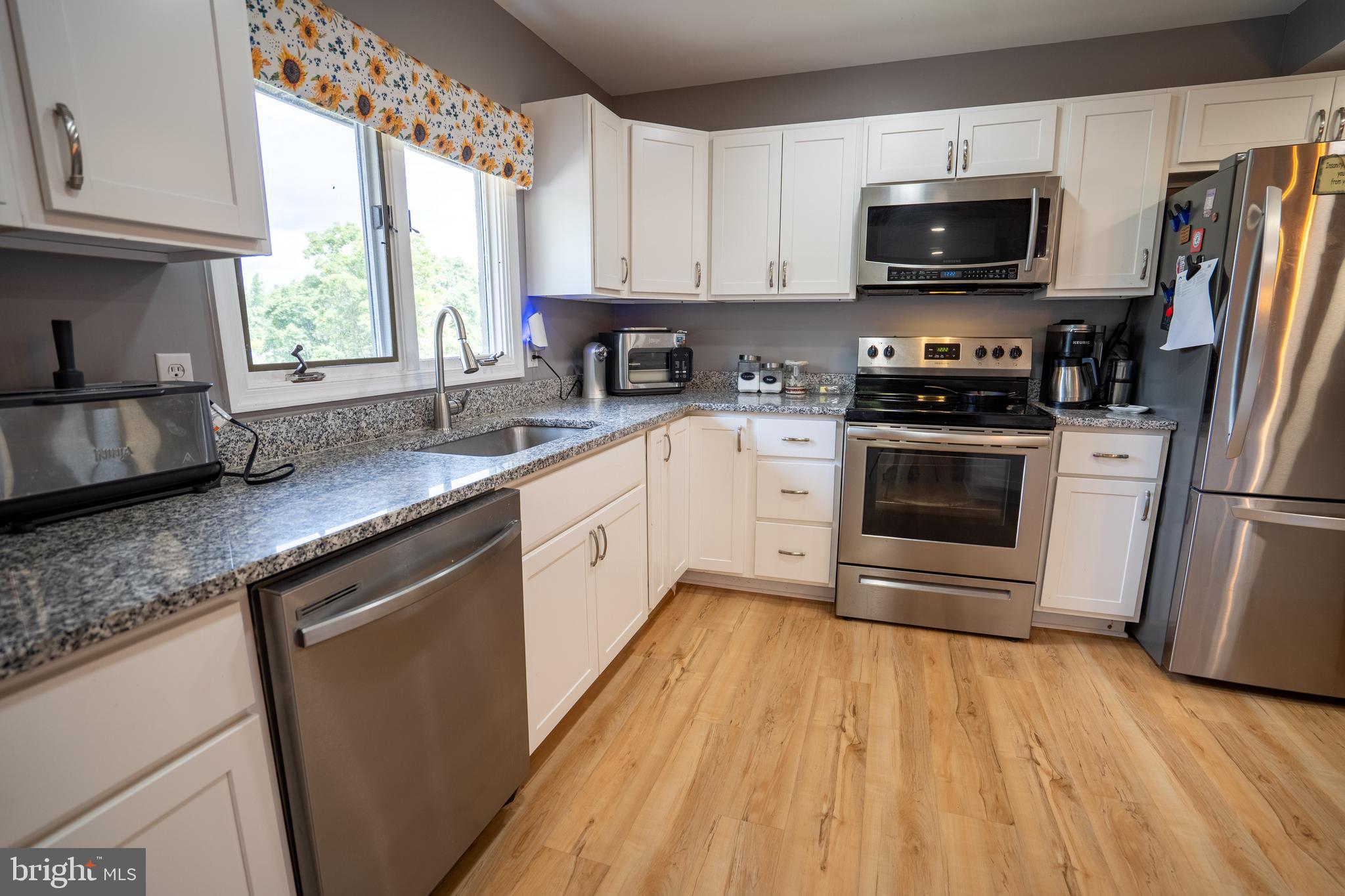 CHESTNUT GROVE - Residential