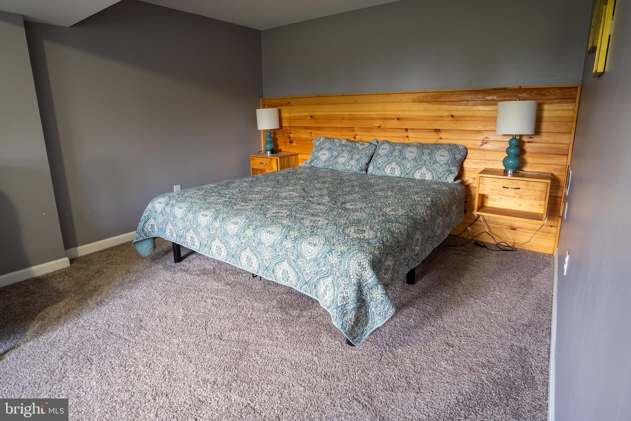 CHESTNUT GROVE - Residential