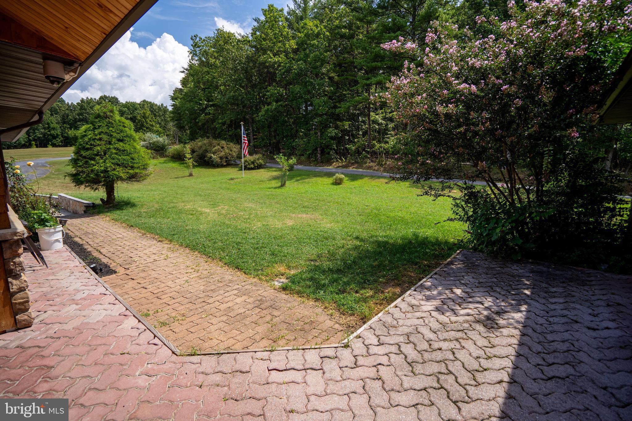 CHESTNUT GROVE - Residential