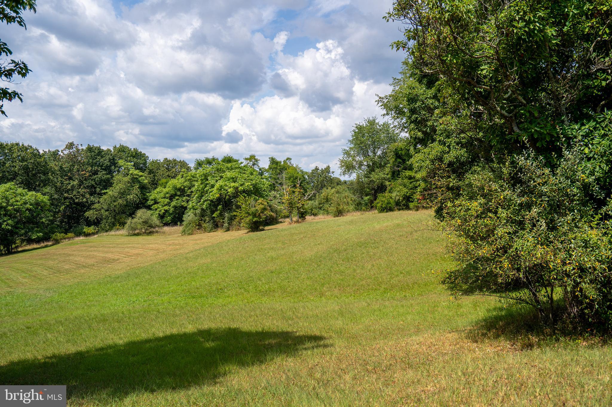 CHESTNUT GROVE - Residential