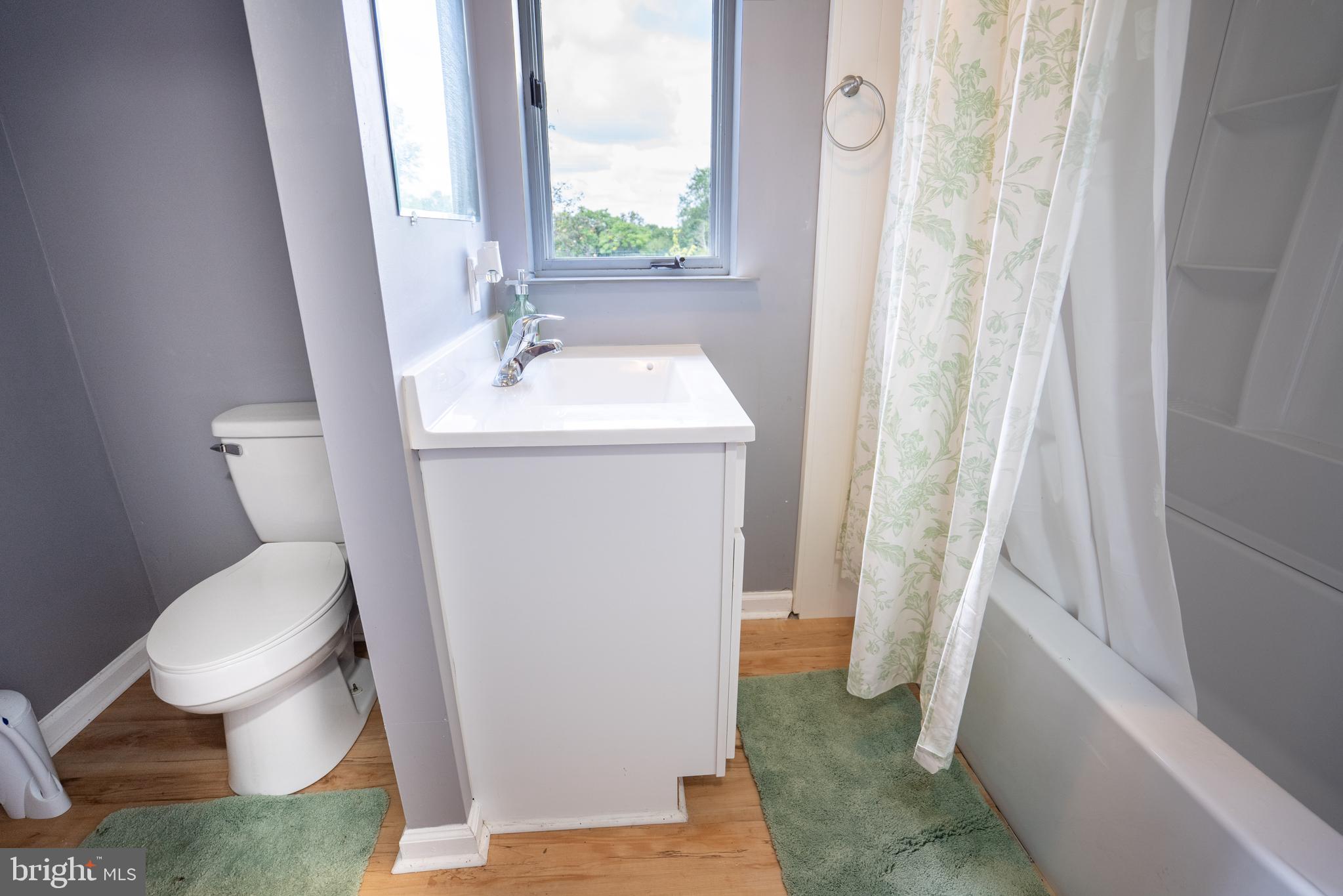 CHESTNUT GROVE - Residential