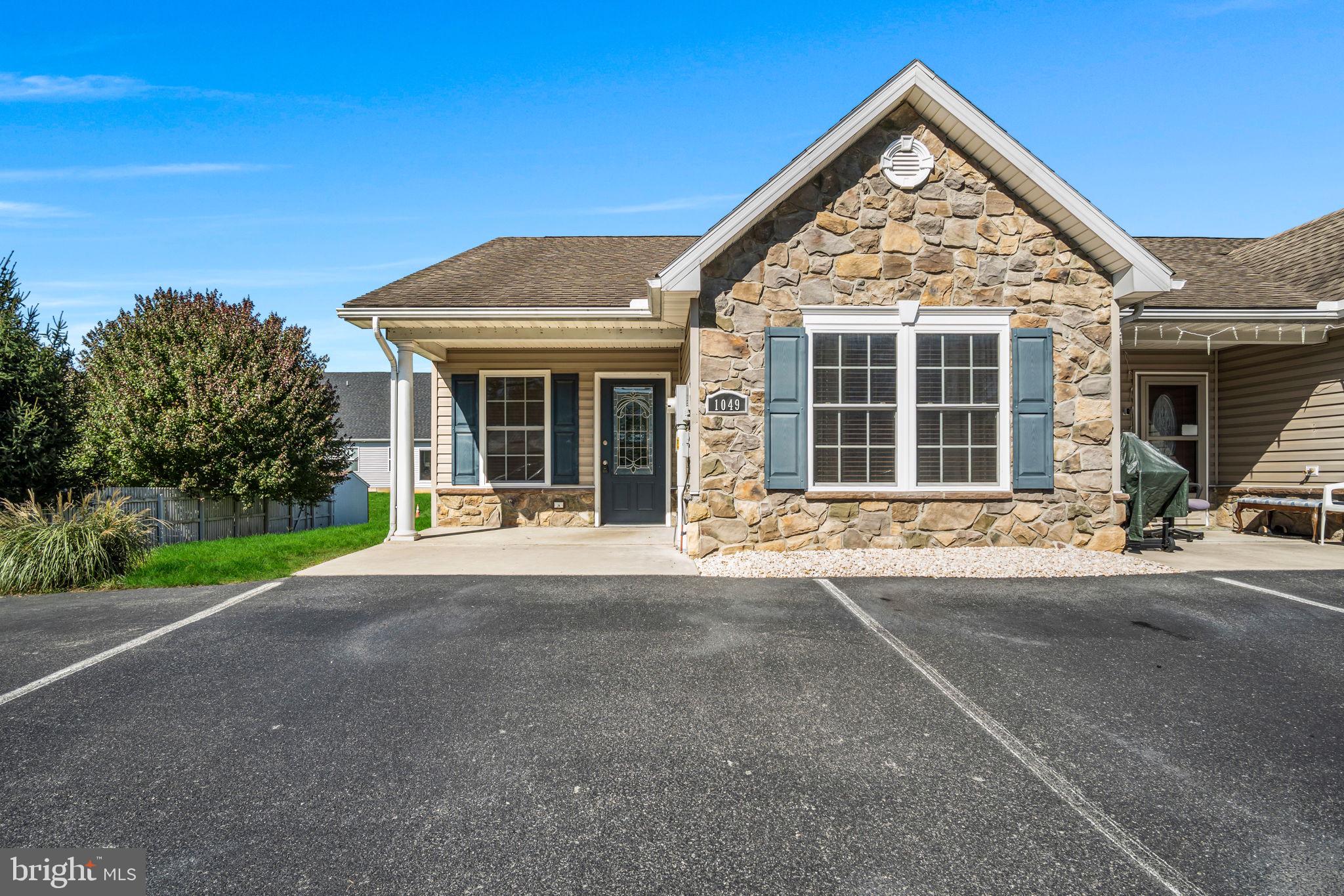 MEETING HOUSE HEIGHTS - Residential