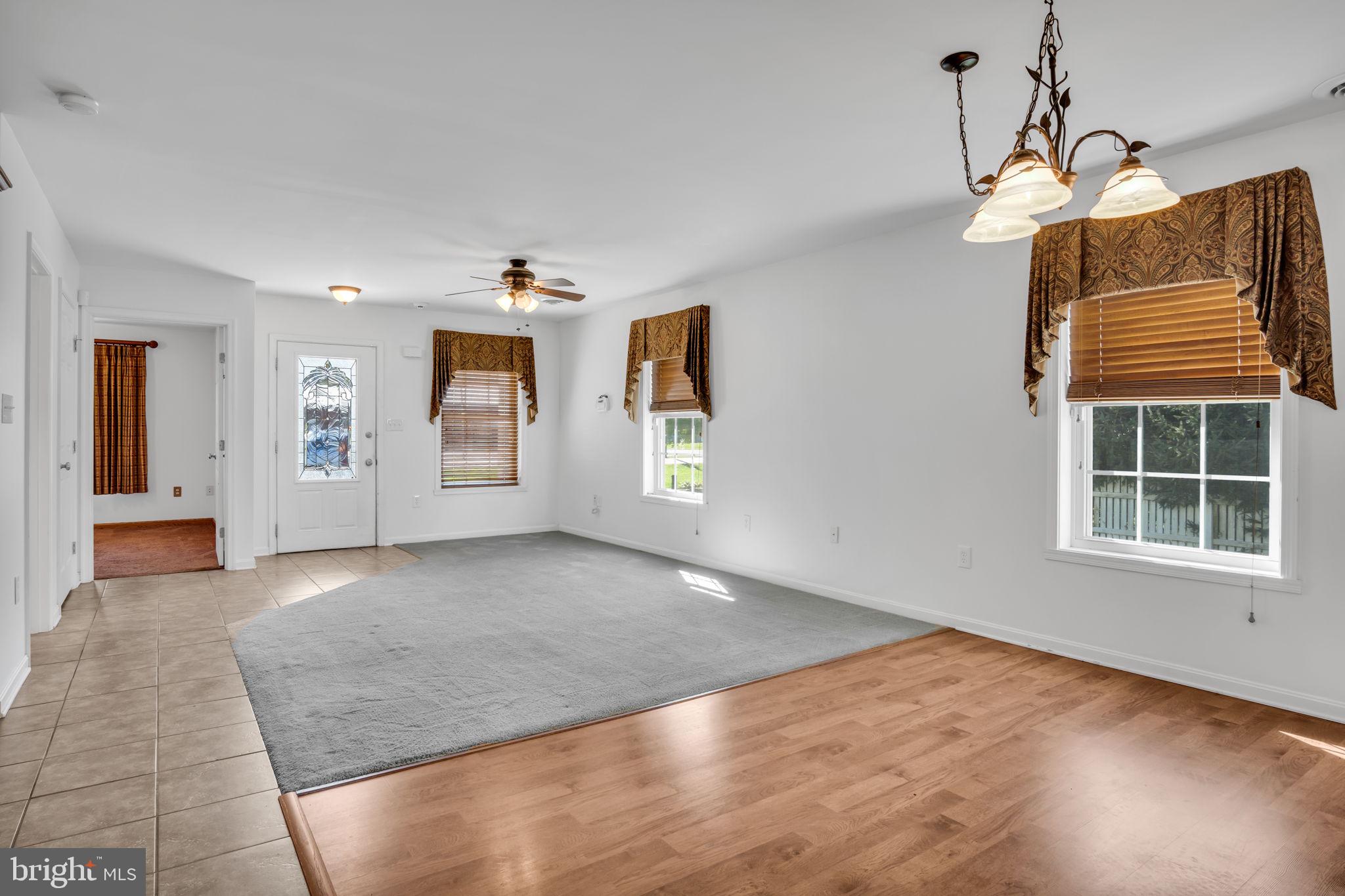 MEETING HOUSE HEIGHTS - Residential