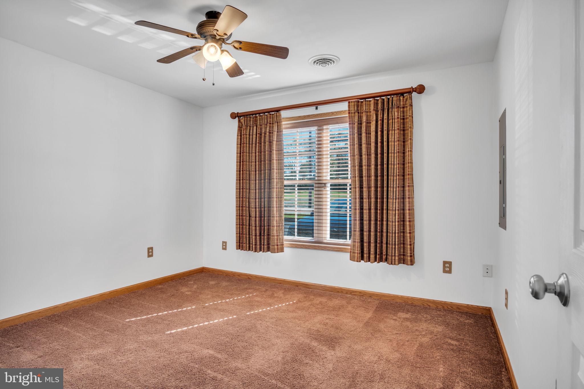 MEETING HOUSE HEIGHTS - Residential