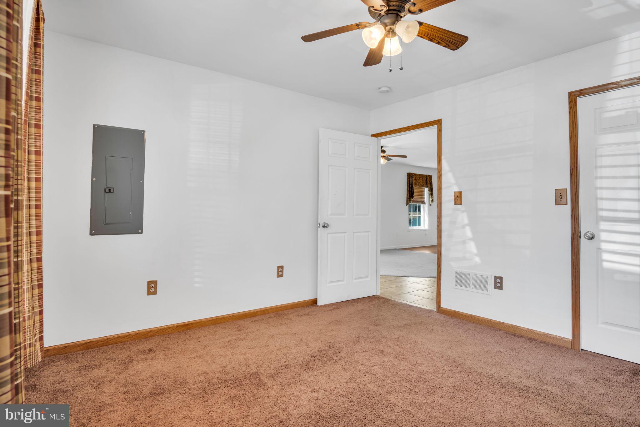 MEETING HOUSE HEIGHTS - Residential