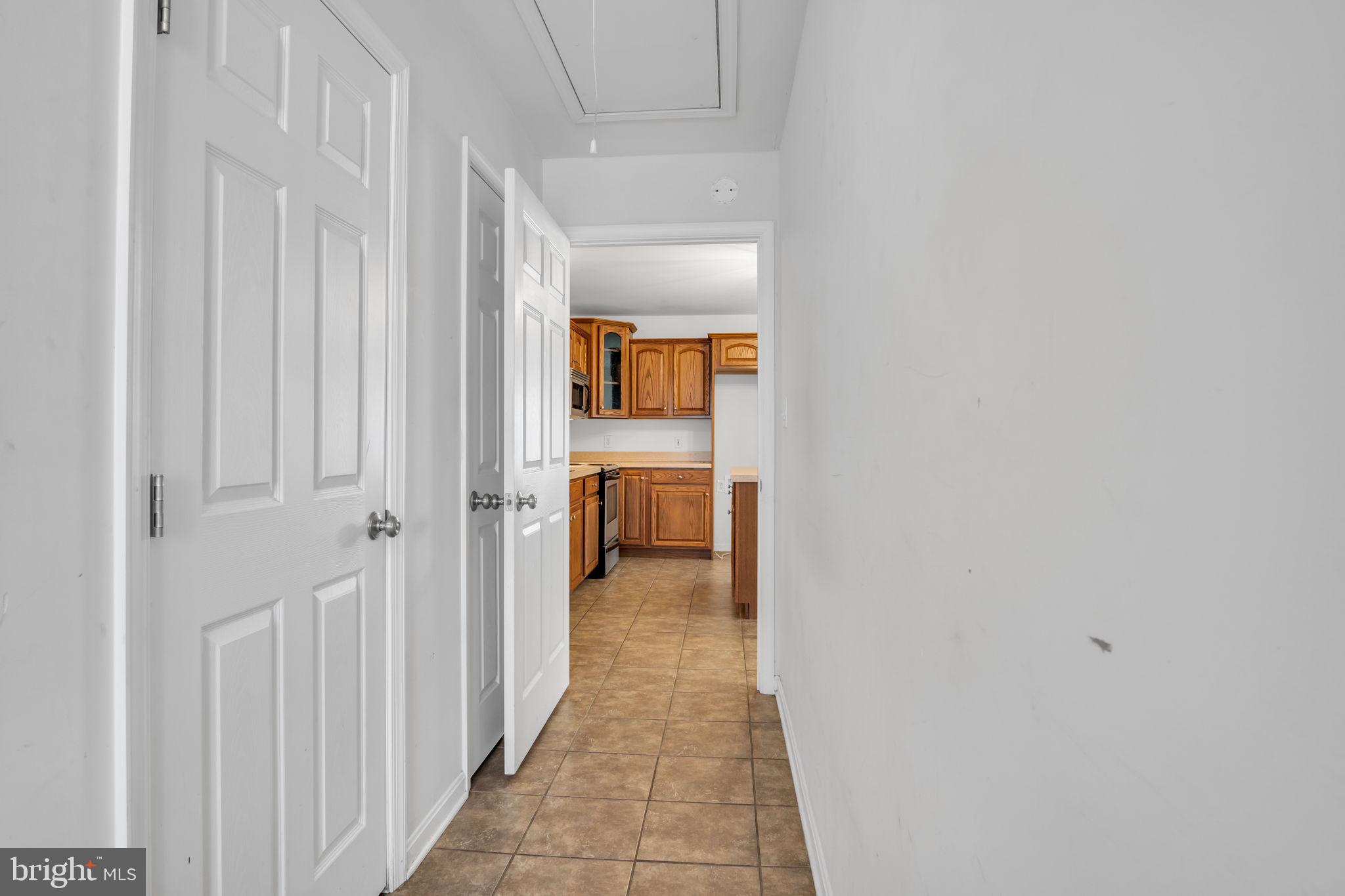 MEETING HOUSE HEIGHTS - Residential