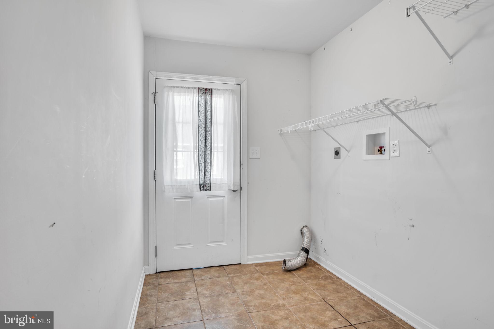 MEETING HOUSE HEIGHTS - Residential