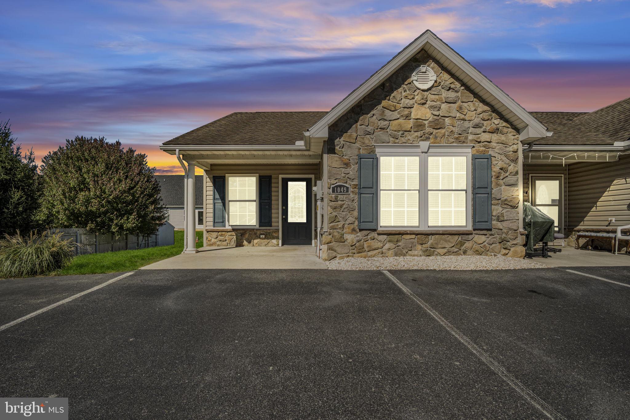 MEETING HOUSE HEIGHTS - Residential