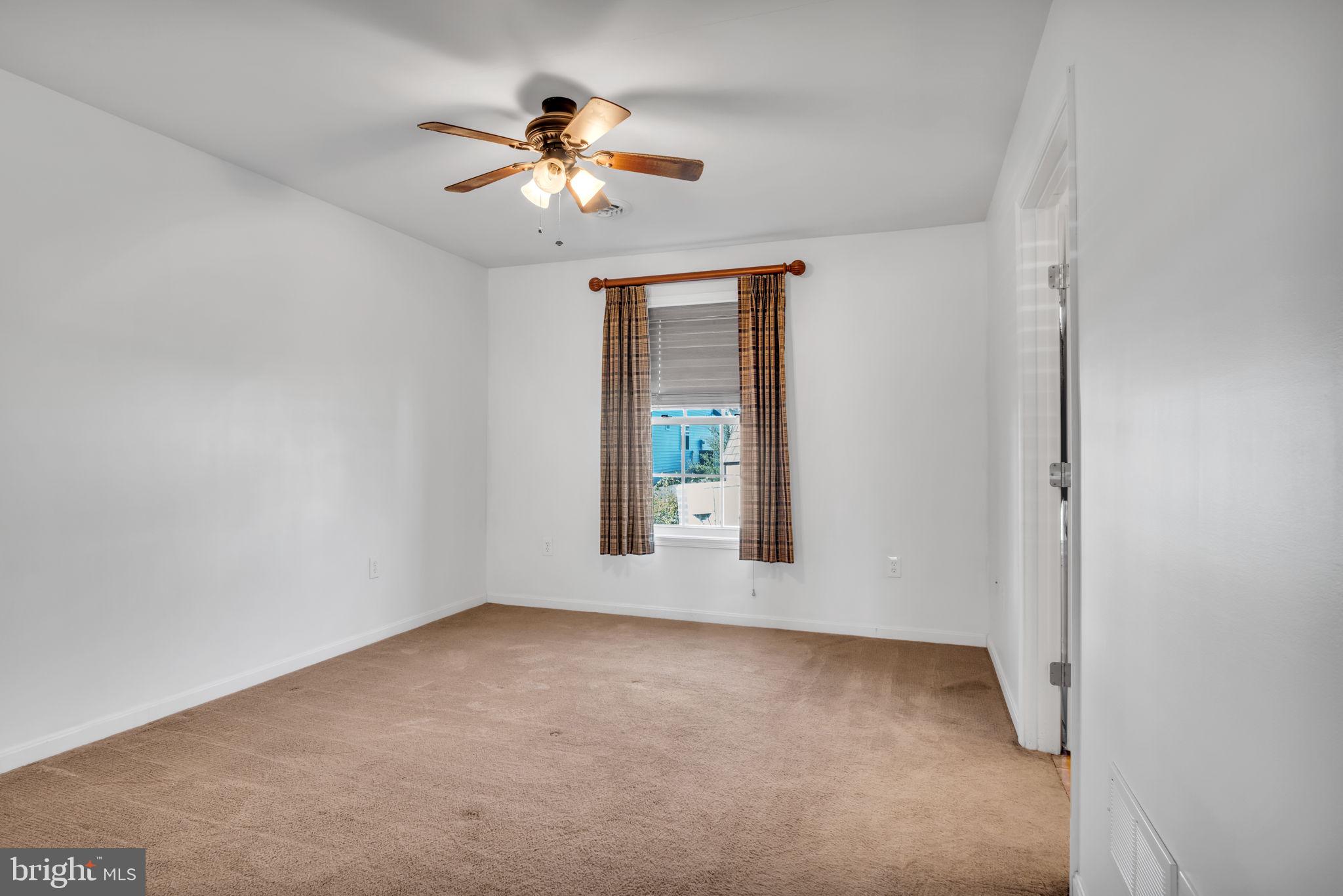 MEETING HOUSE HEIGHTS - Residential