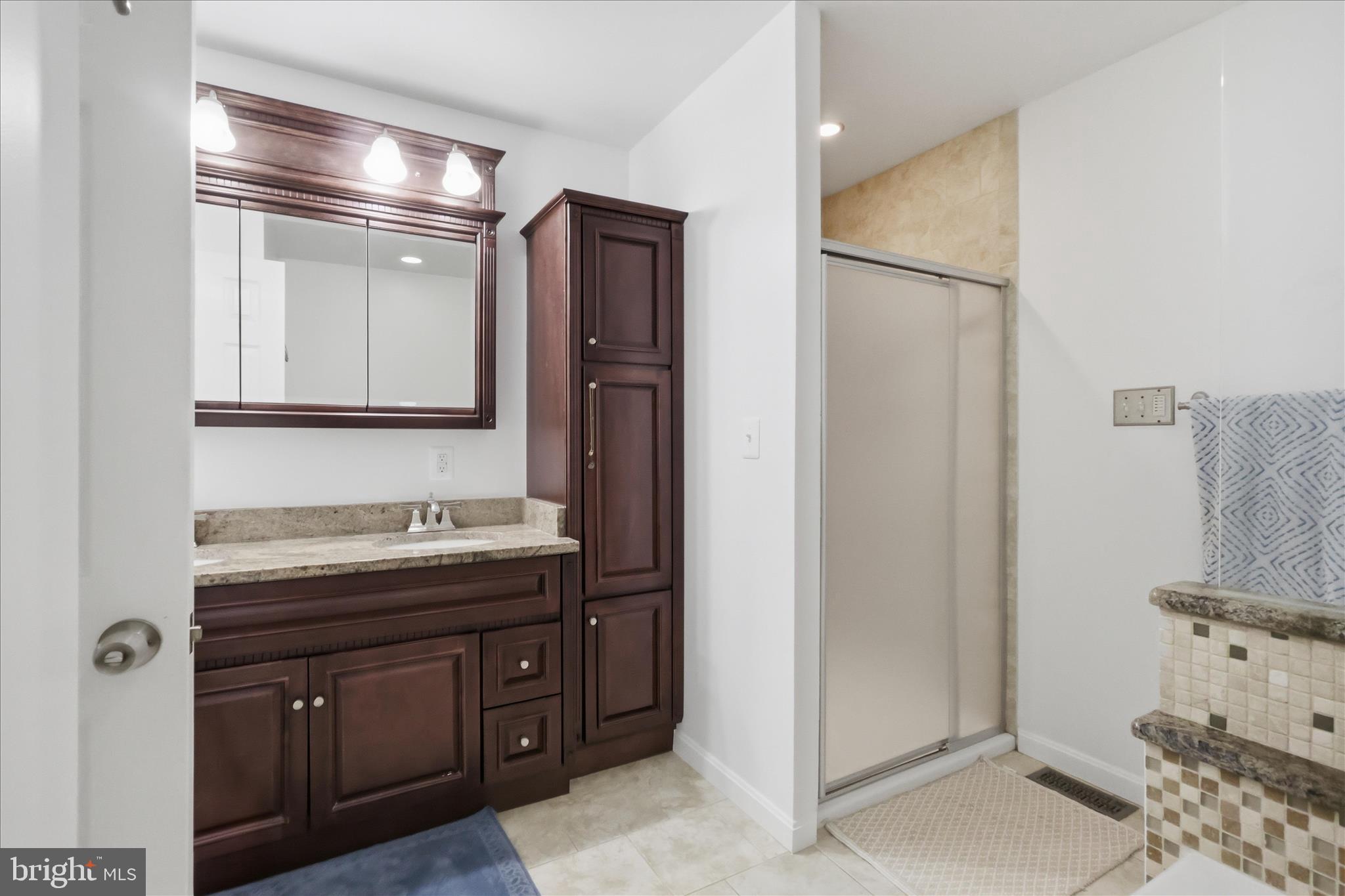 FAIRWAY MEADOWS - Residential