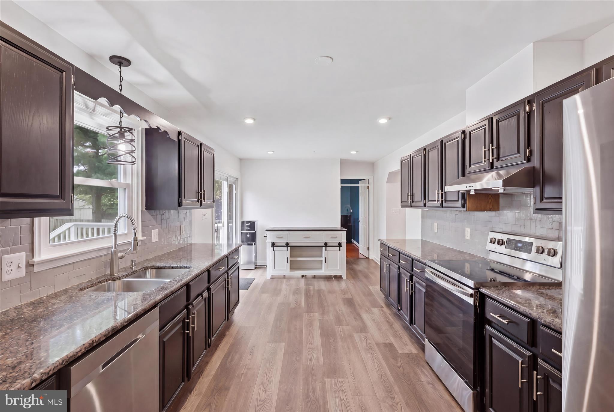 FAIRWAY MEADOWS - Residential