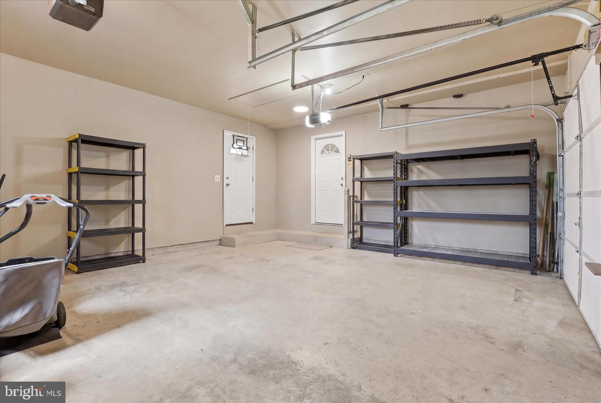 FAIRWAY MEADOWS - Residential