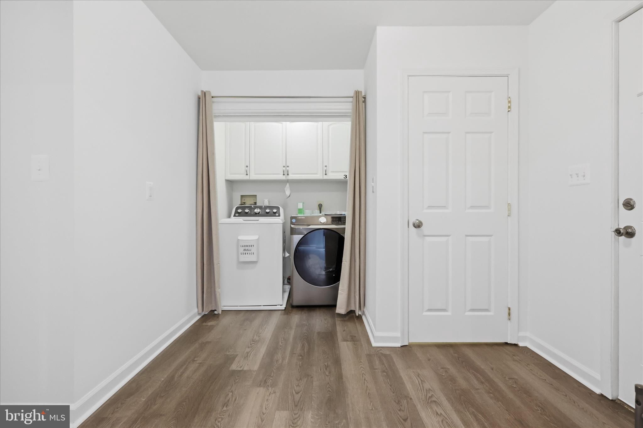 FAIRWAY MEADOWS - Residential