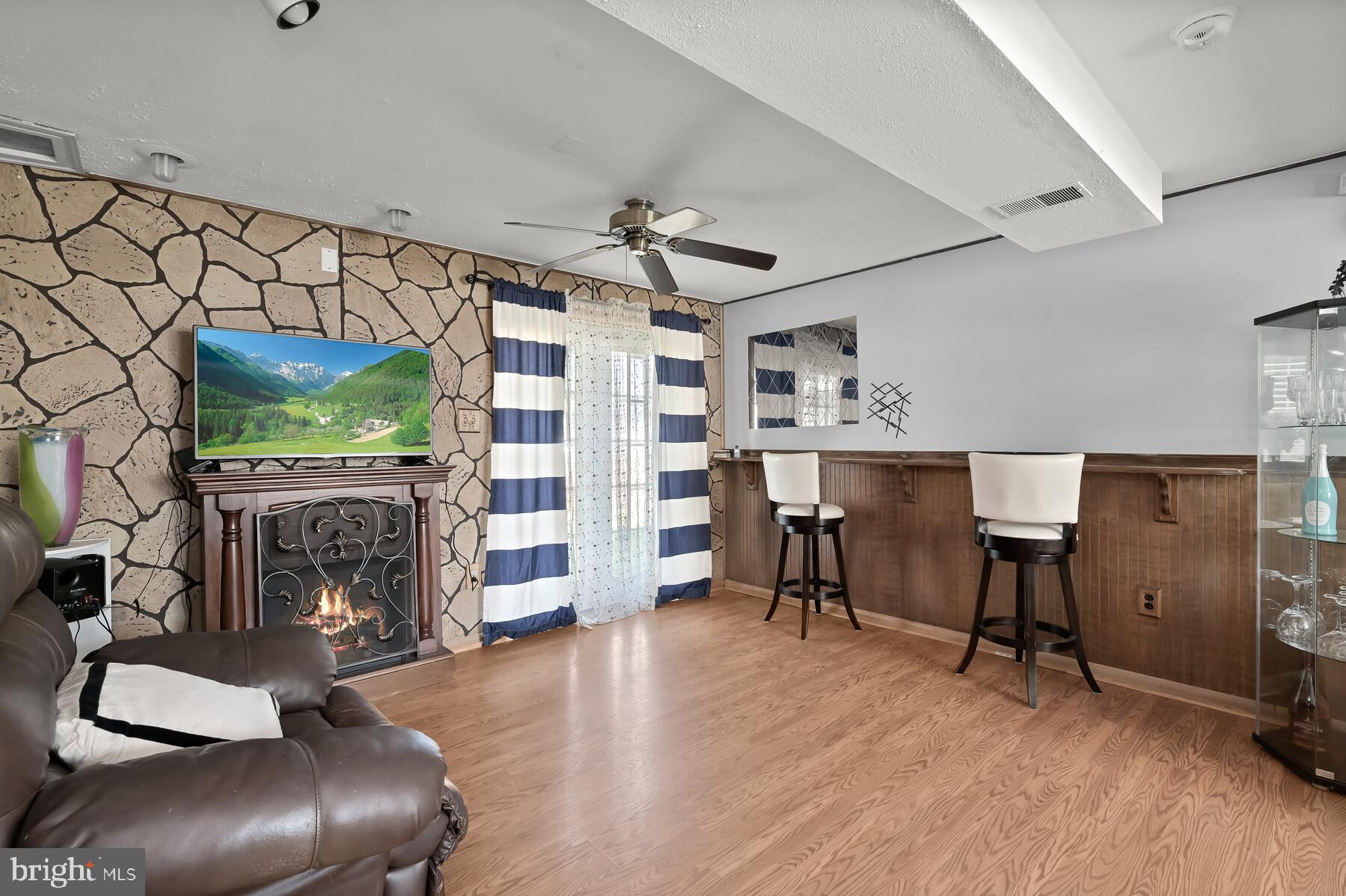 ROBERTS MILL RUN - Residential