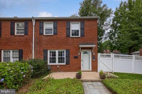 Townhouse For Sale - 1040 E Orange Street<br/> Lancaster County, LANCASTER, PA 17602