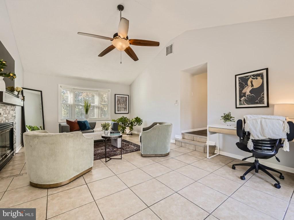 CLOVERFIELDS - Residential