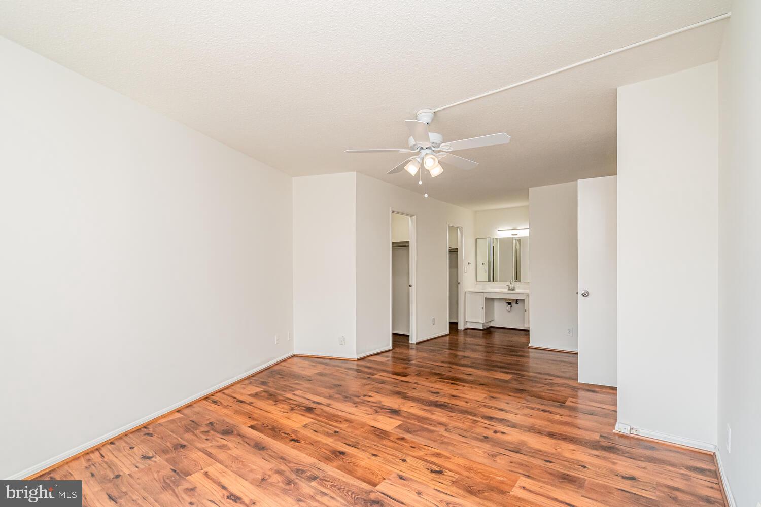 ROTONDA - Residential Lease