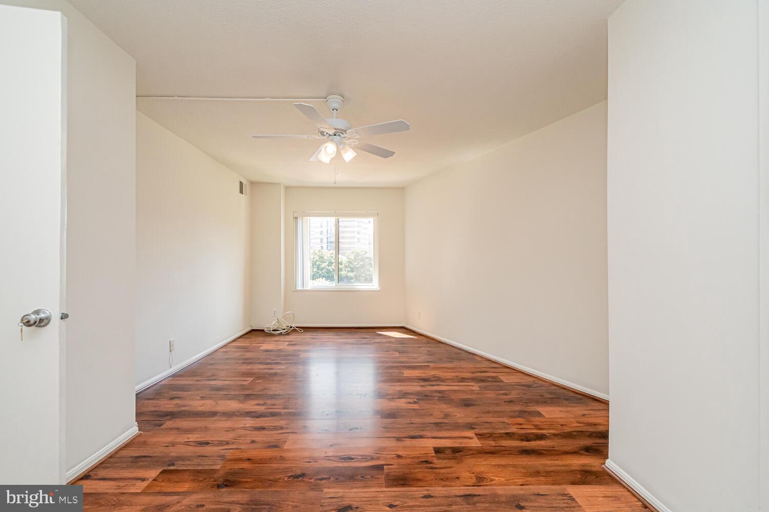 ROTONDA - Residential Lease