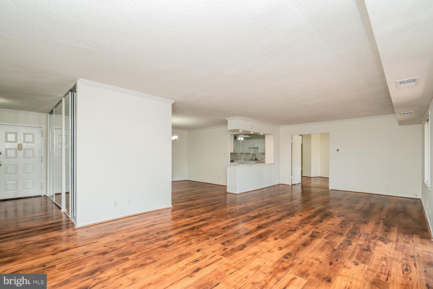 ROTONDA - Residential Lease