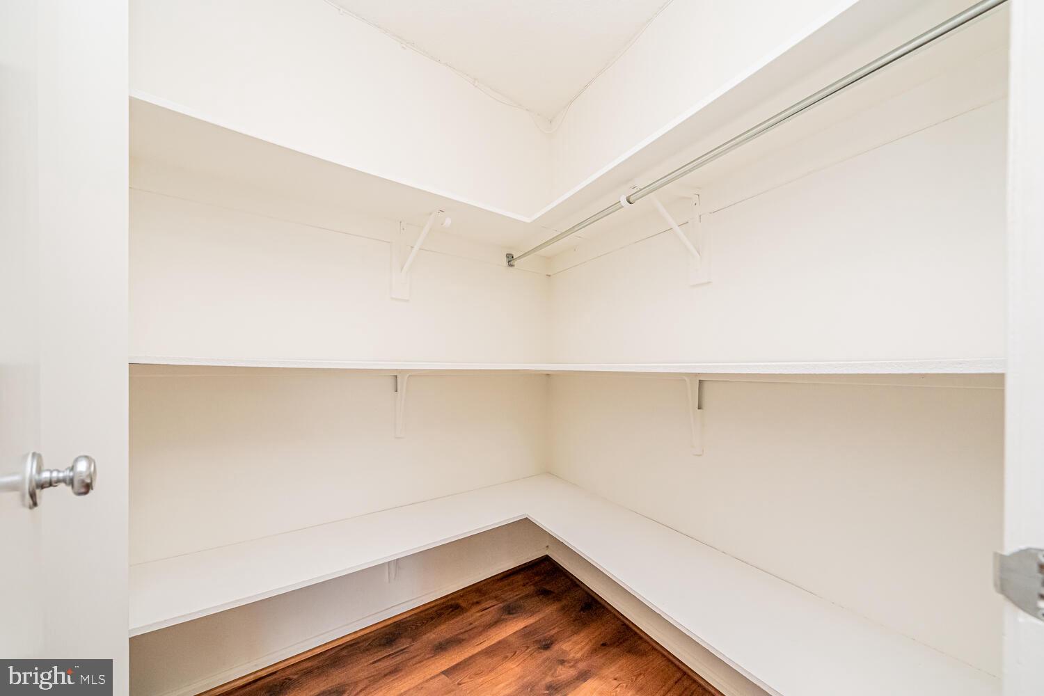 ROTONDA - Residential Lease