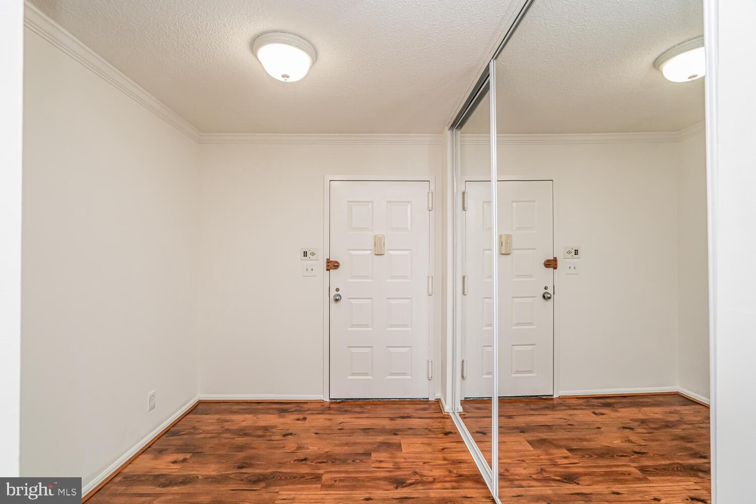 ROTONDA - Residential Lease