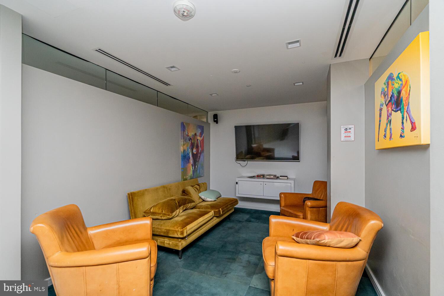 ROTONDA - Residential Lease