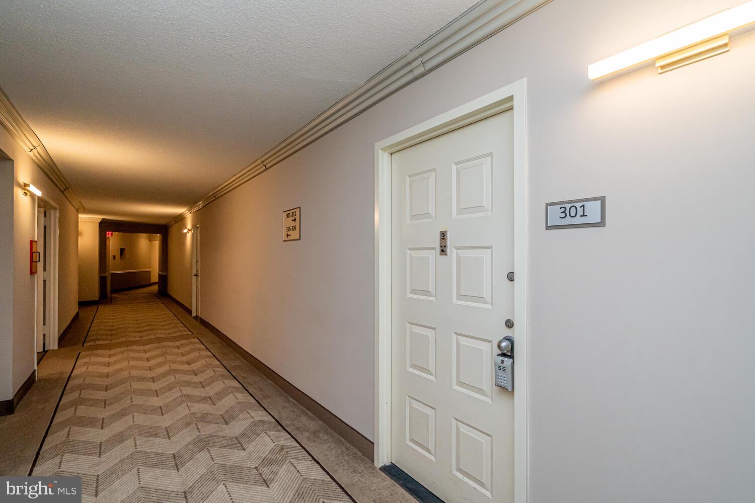 ROTONDA - Residential Lease