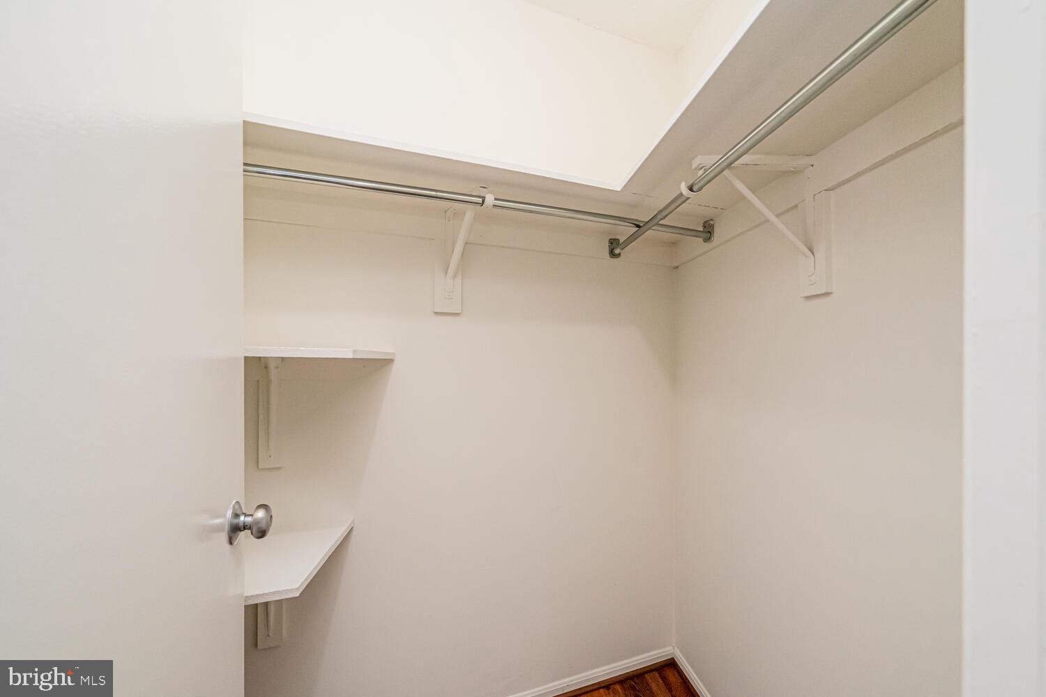 ROTONDA - Residential Lease