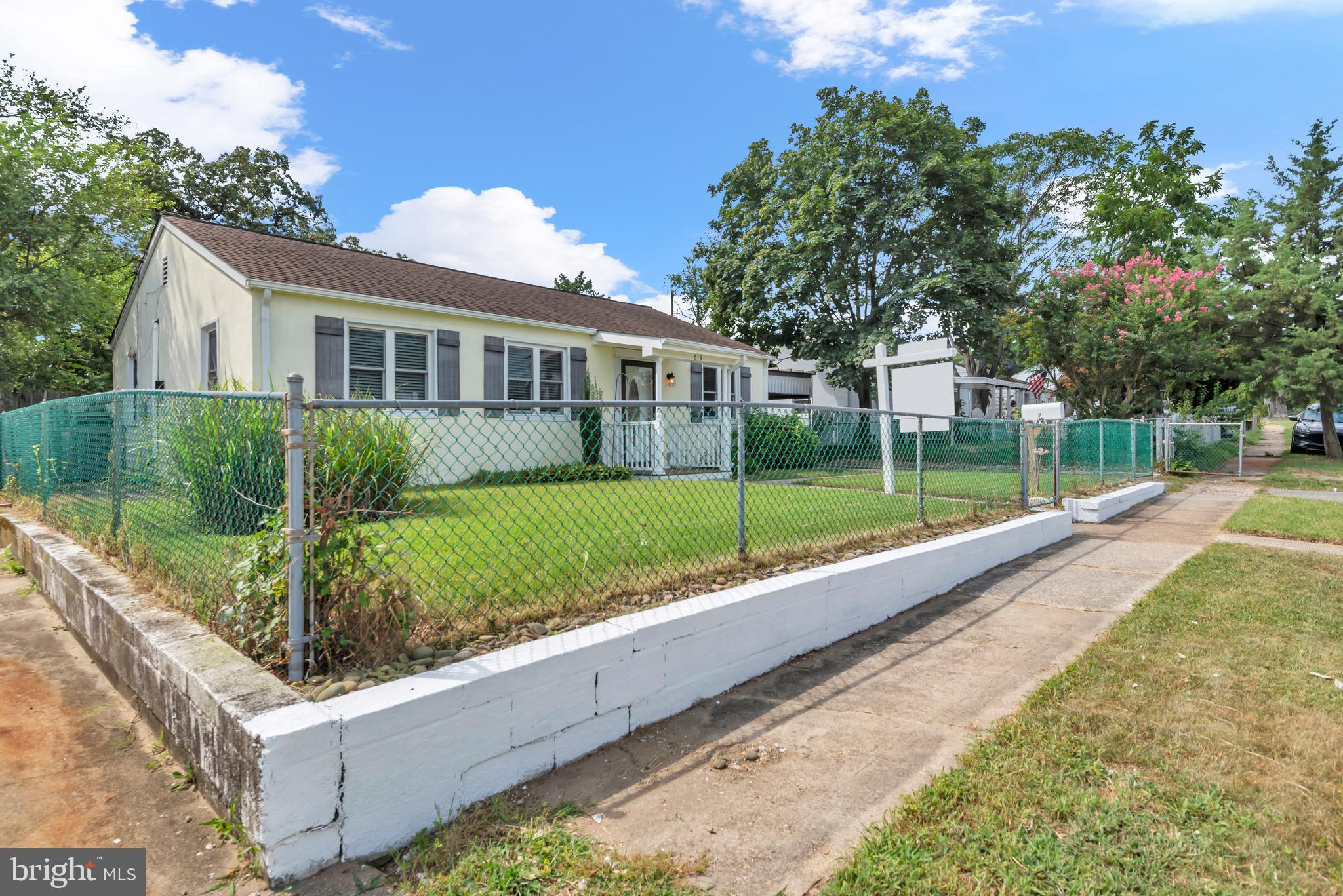 613 BINSTED ROAD