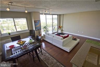 PARC EAST - Residential Lease