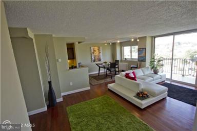 PARC EAST - Residential Lease