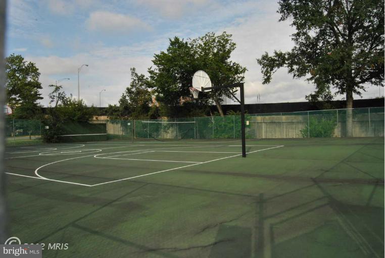 PARC EAST - Residential Lease