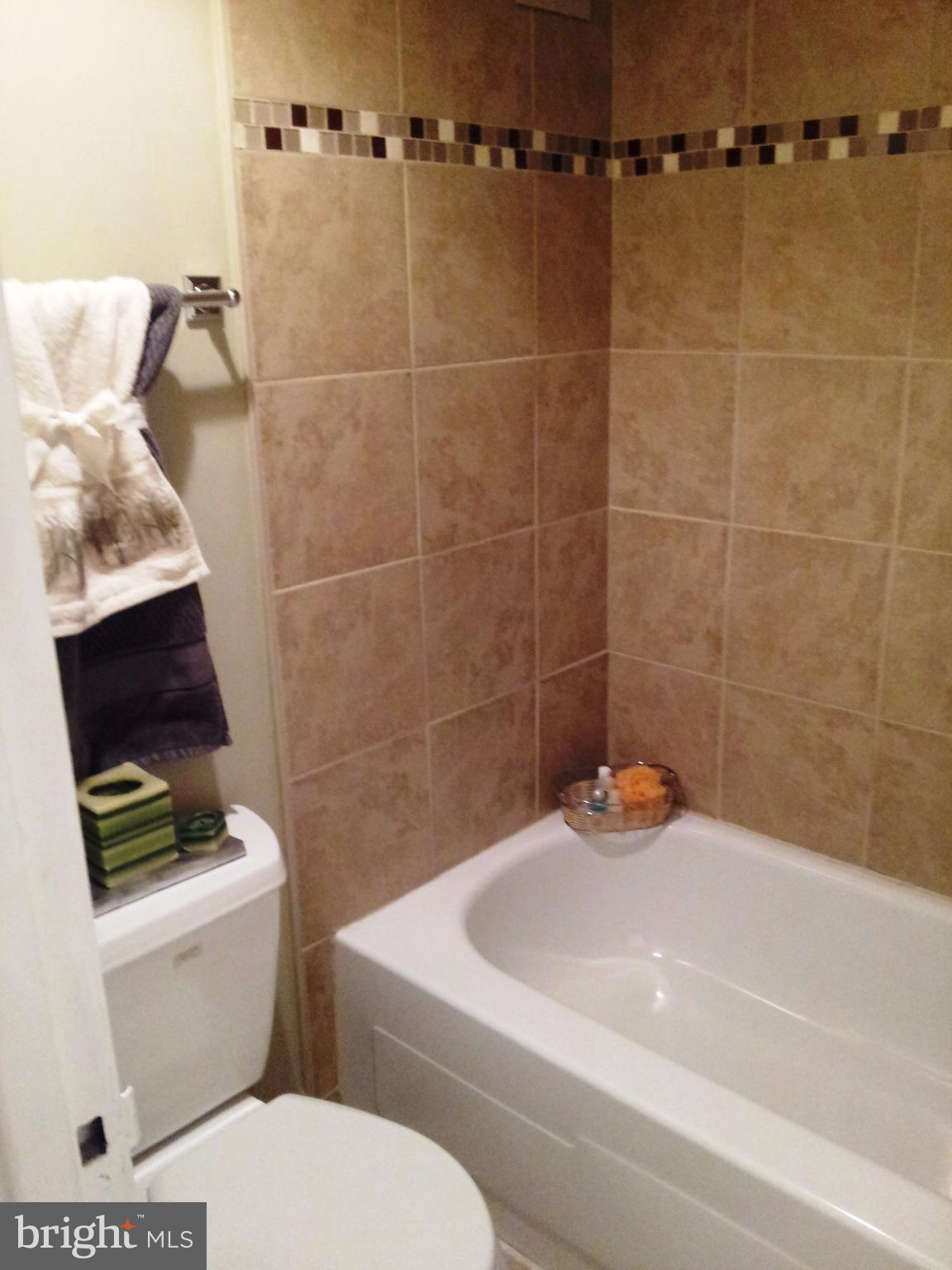 PARC EAST - Residential Lease